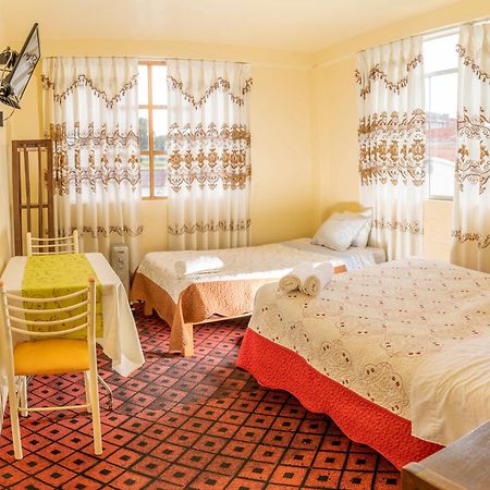 Hotel Summita Yunguyo Bagian luar foto