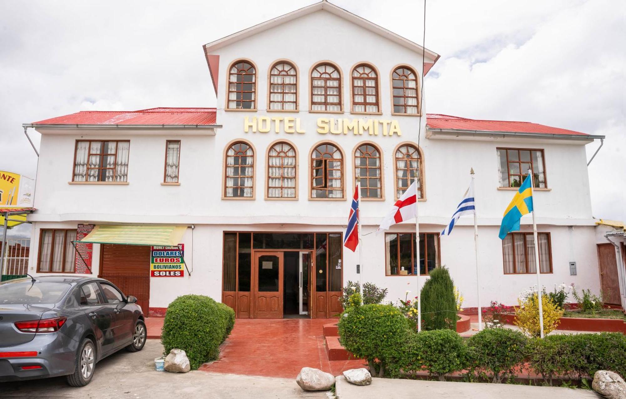 Hotel Summita Yunguyo Bagian luar foto