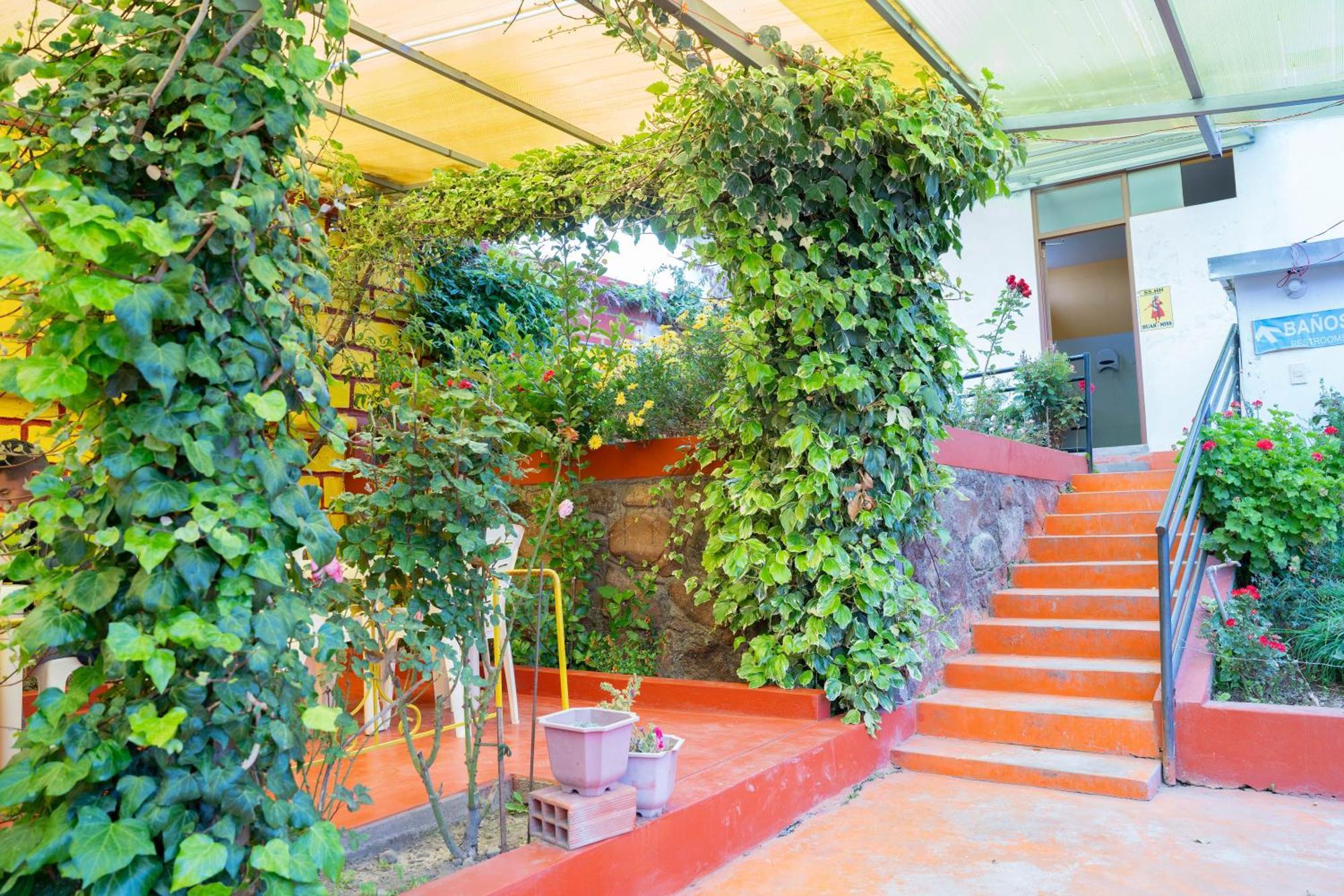 Hotel Summita Yunguyo Bagian luar foto
