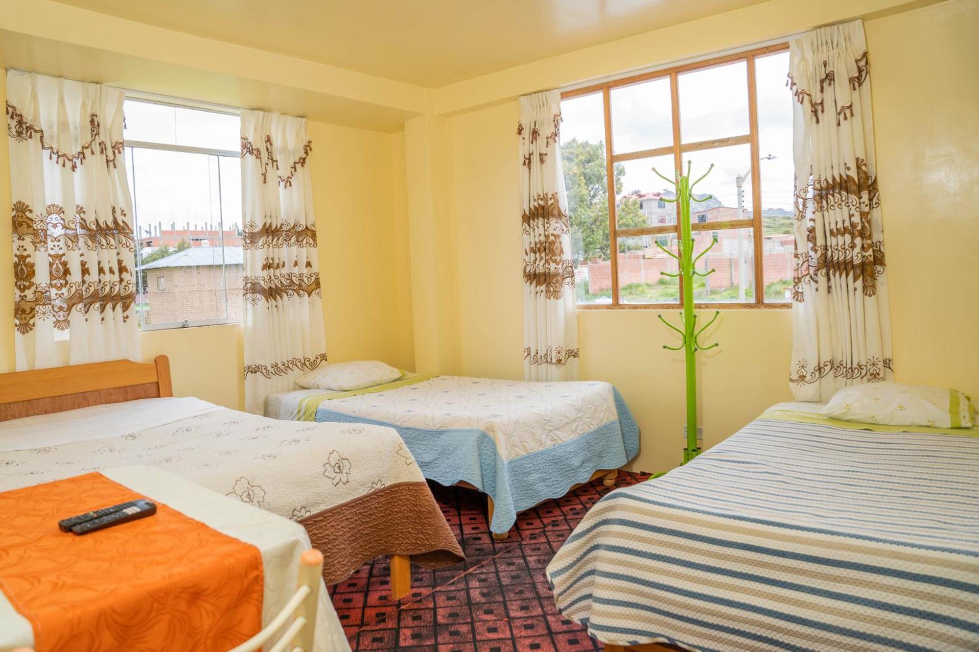Hotel Summita Yunguyo Bagian luar foto