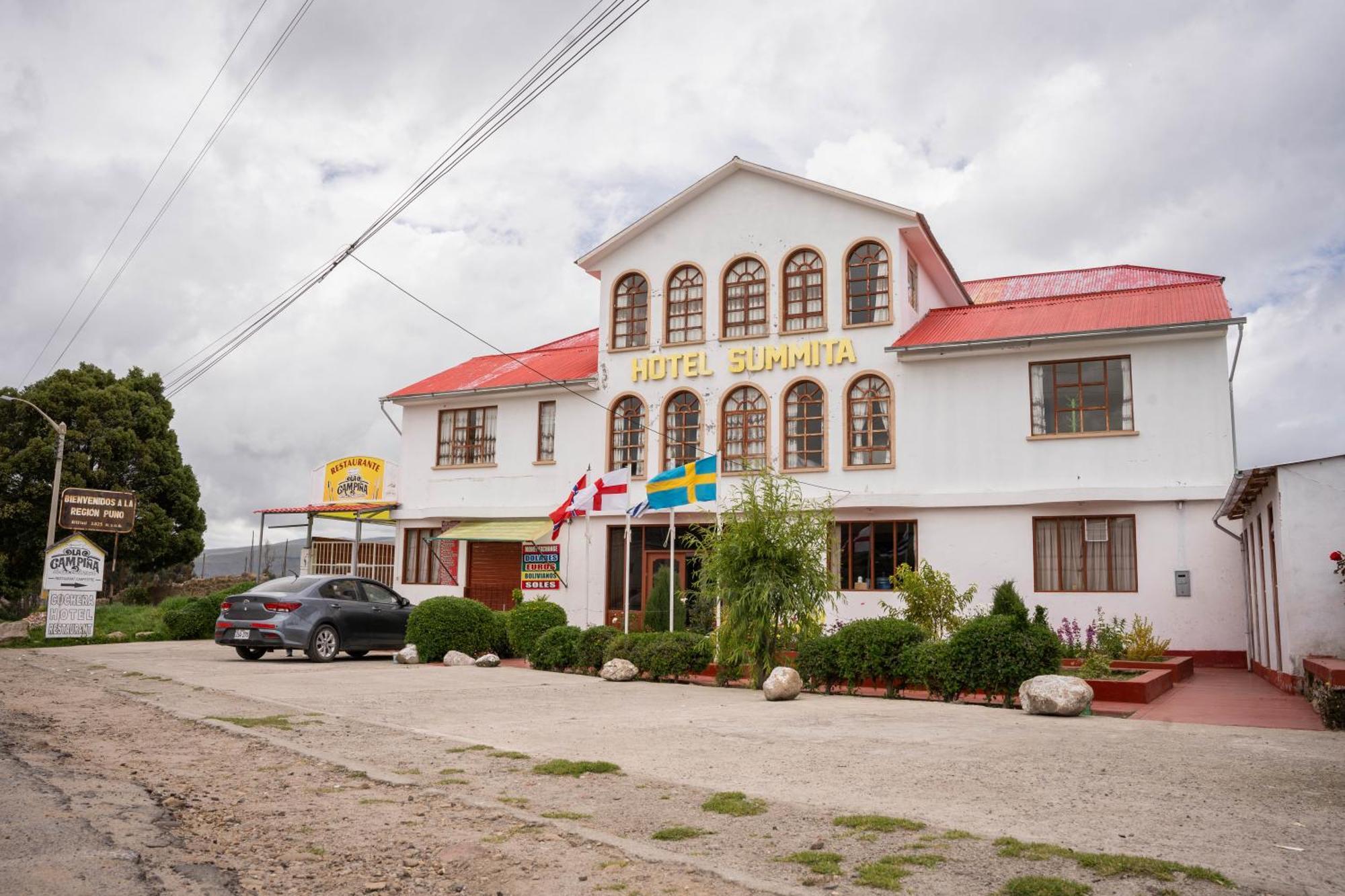 Hotel Summita Yunguyo Bagian luar foto