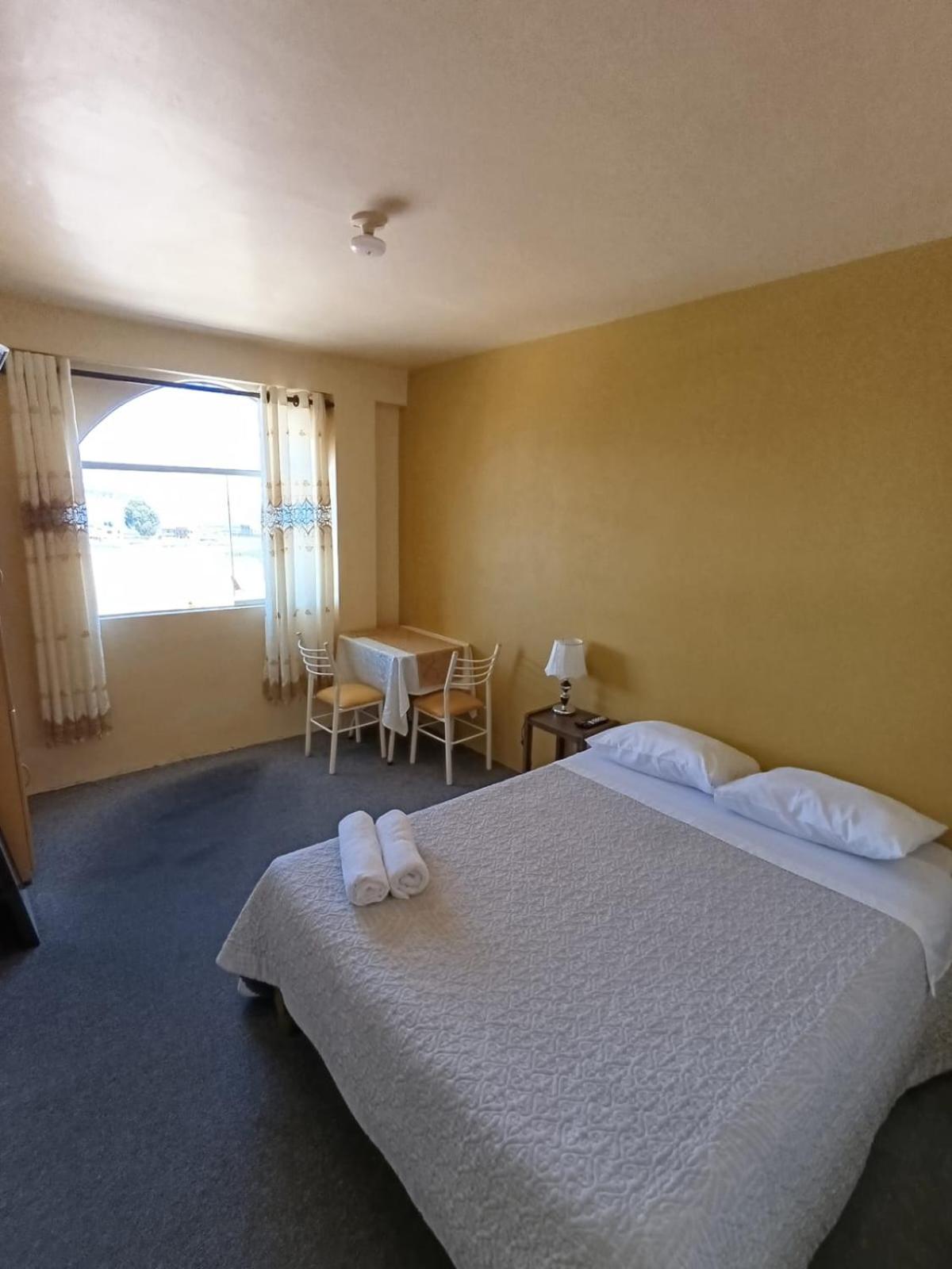 Hotel Summita Yunguyo Bagian luar foto